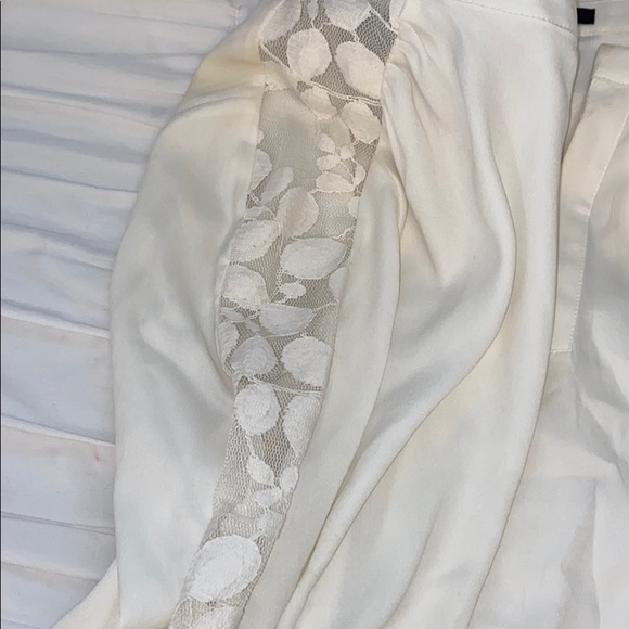 Cream White Ann Taylor Long Sleeve Blouse - Picture 2 of 4